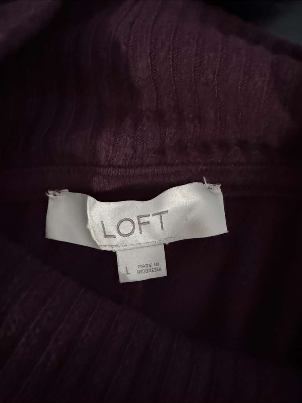 LOFT Plum Neck Sweater size Large - Picture 2 of 3